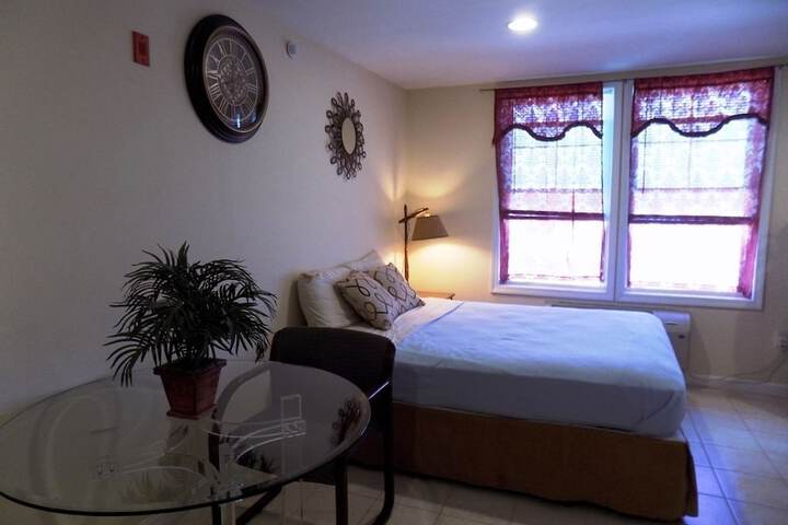 Room 8 of 50