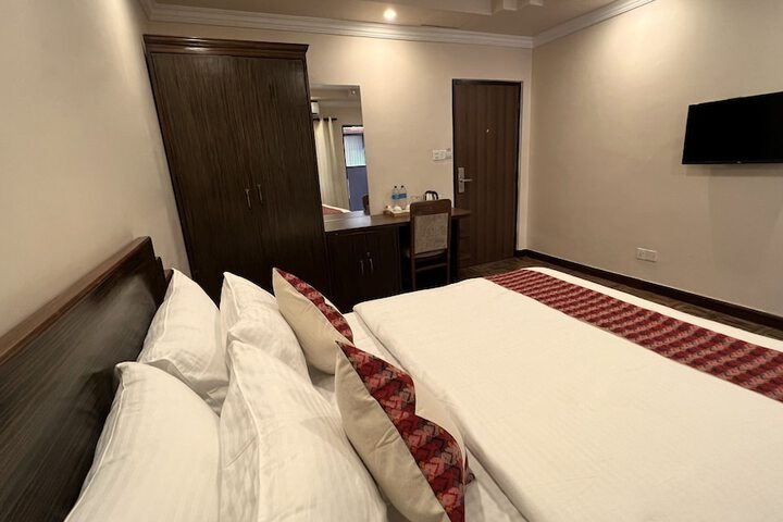 Room 20 of 53