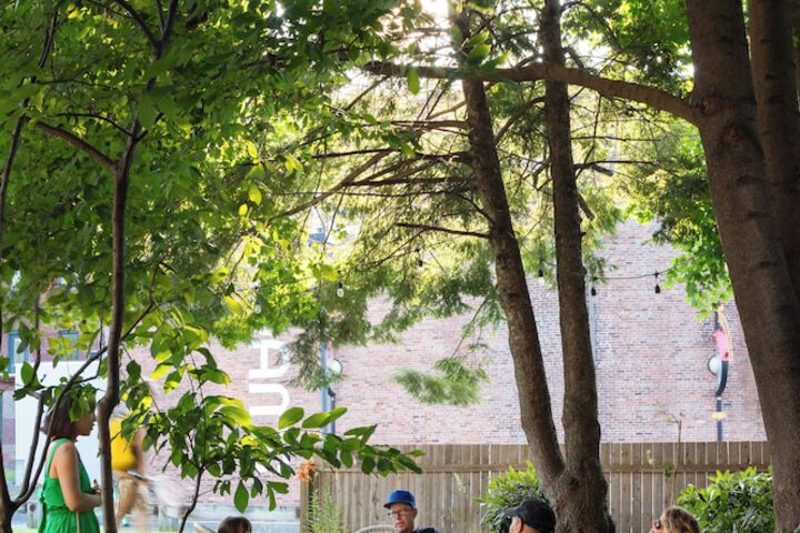 Hotel Exterior 30 of 33