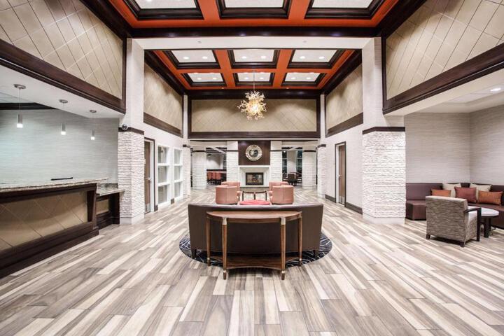Business Center 26 of 43