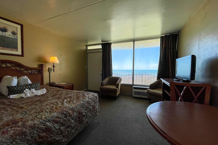 Beach/ocean view