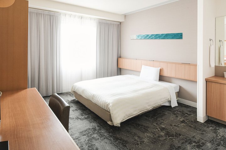 Room 10 of 110