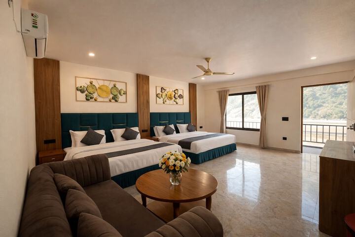 Room 3 of 50