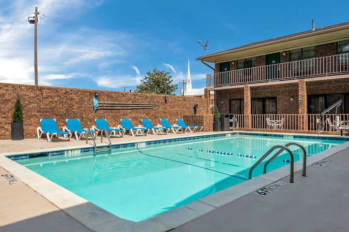 Hotel with Pool