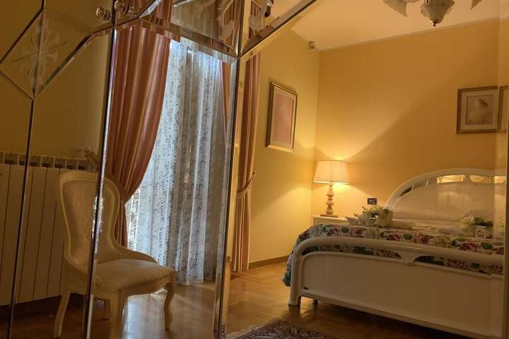 Room 21 of 24