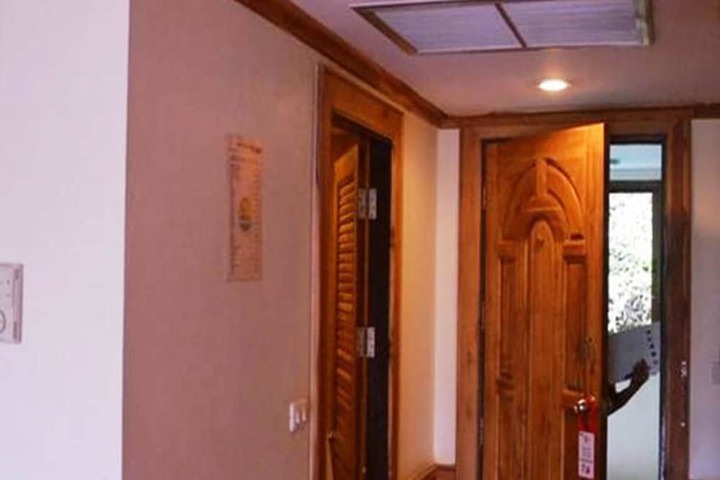 Room 15 of 58