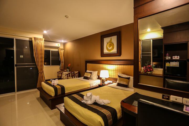 Room 16 of 51