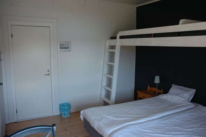Room 4 of 55