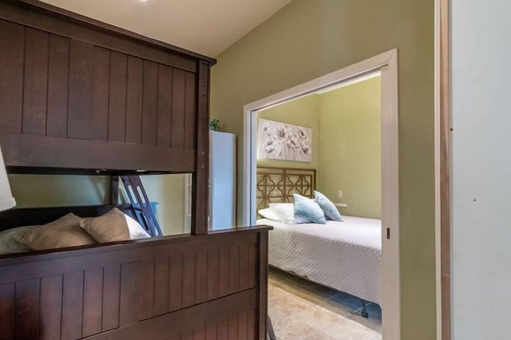 Room 7 of 95