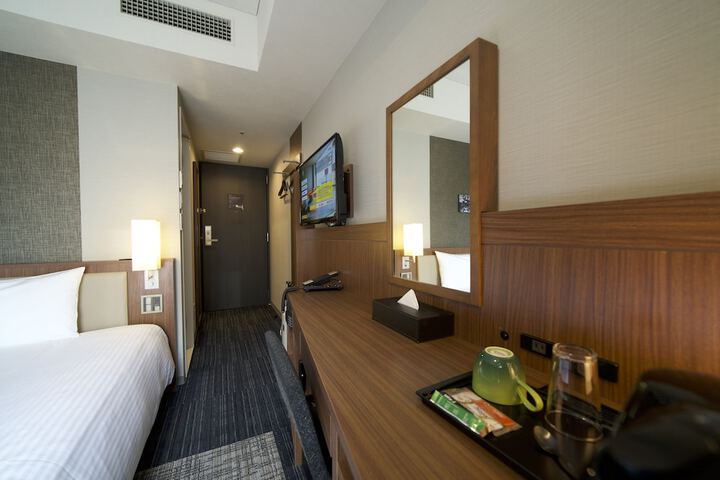 Room 16 of 55