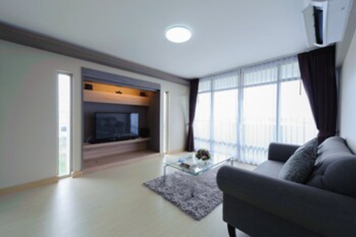 Room 10 of 19