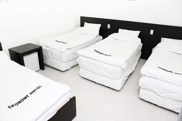 Room 14 of 47