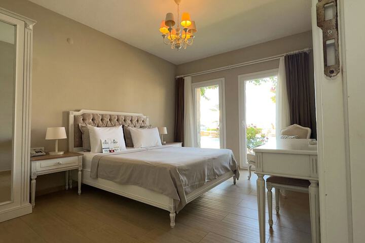 Room 10 of 63