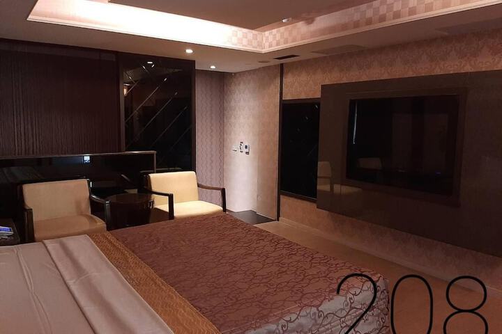 Room 5 of 39