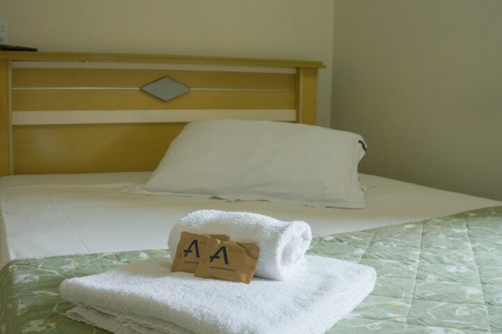 Room 18 of 74