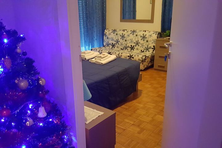 Room 37 of 81