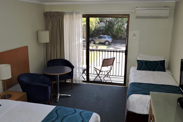 Room 6 of 60