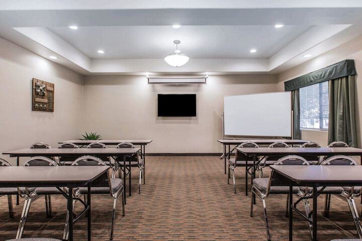 Meeting facility