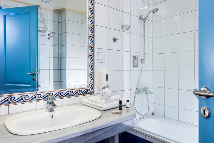 Bath Interior