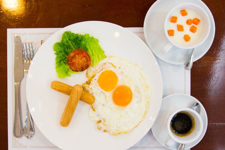 Breakfast/Coffee Service 97 of 110