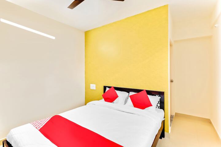 Room 9 of 13
