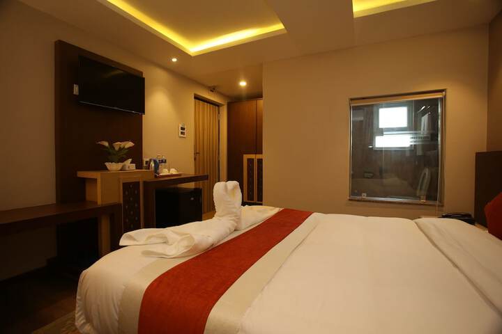 Room 10 of 31