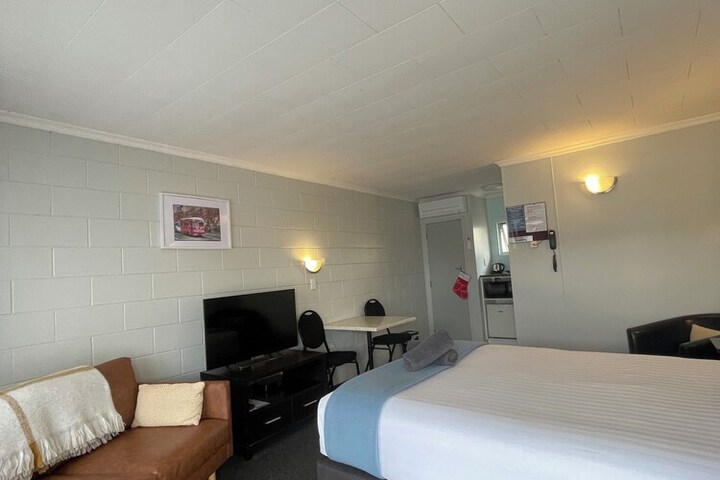Room 8 of 59