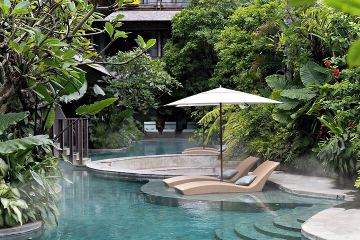 Pool 95 of 197