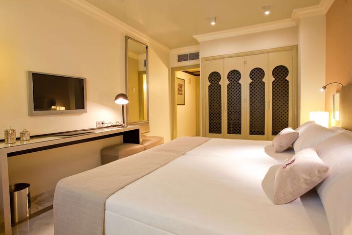 Room 14 of 57