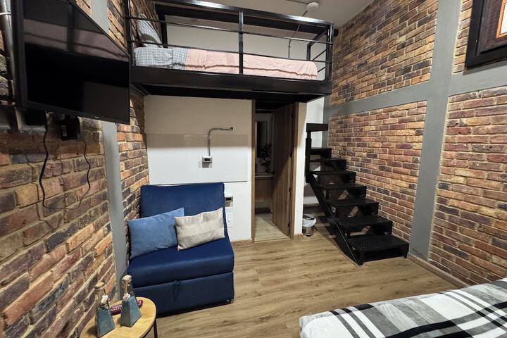 Room 42 of 58