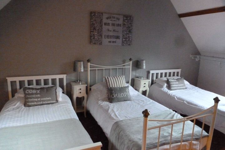 Room 4 of 64