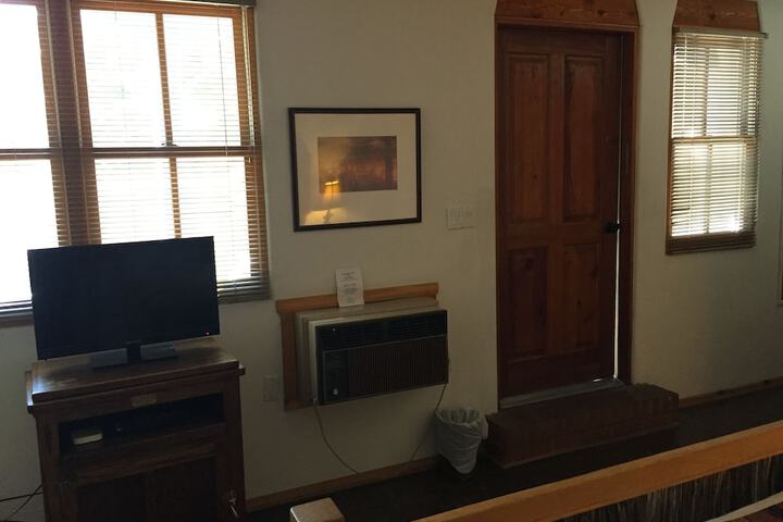 Room 38 of 82