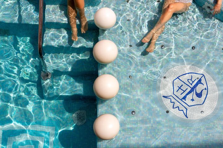 Pool 54 of 82