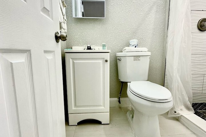 Room 3 of 4