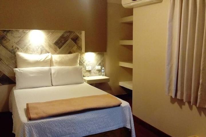 Room 14 of 38