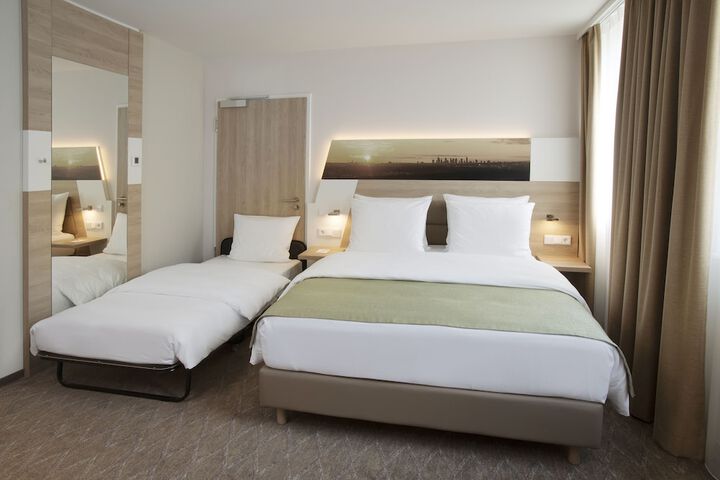 Room 21 of 112