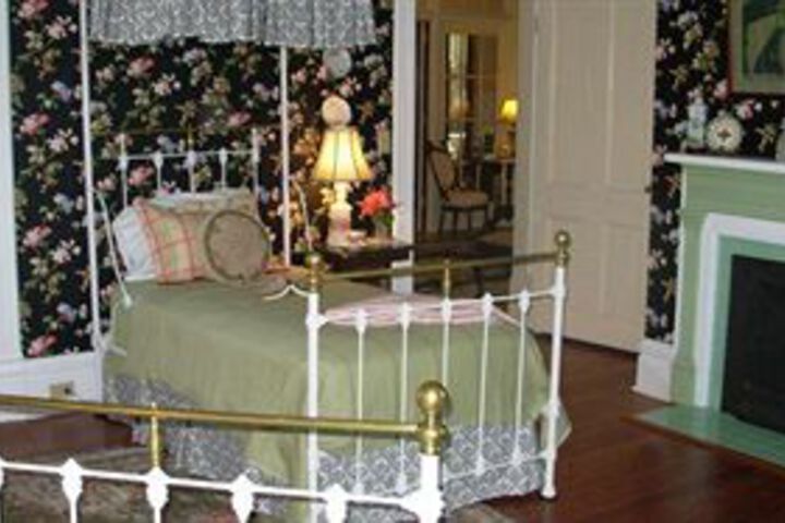 Room 15 of 31