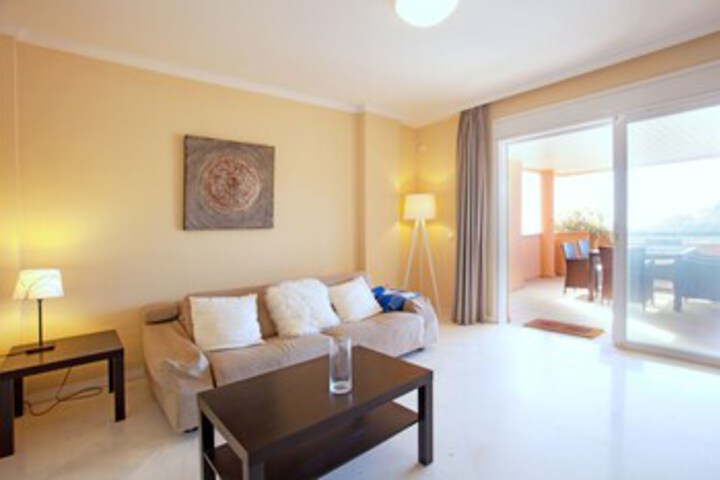 Room 4 of 13