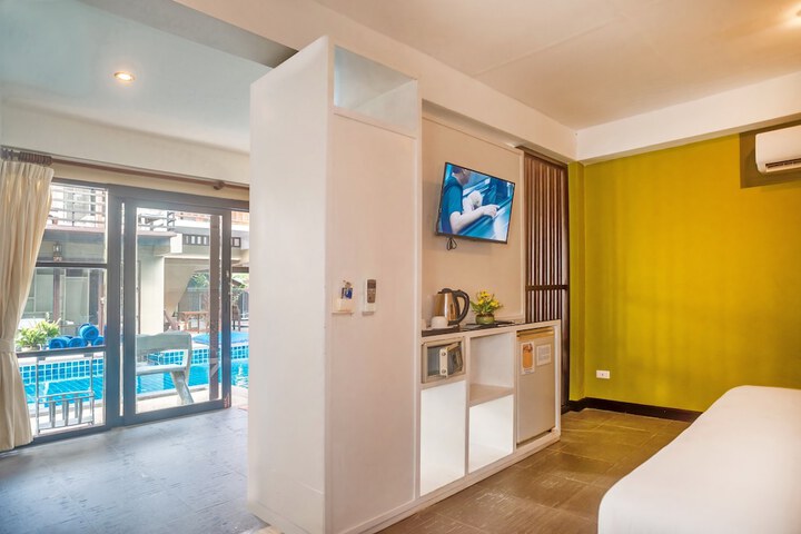 Room 32 of 105