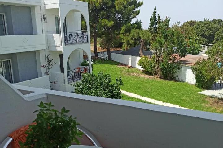 Photo 24