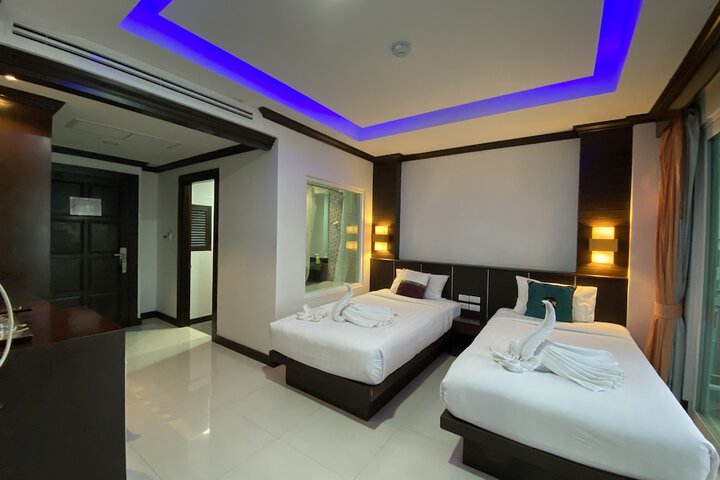 Room 28 of 95