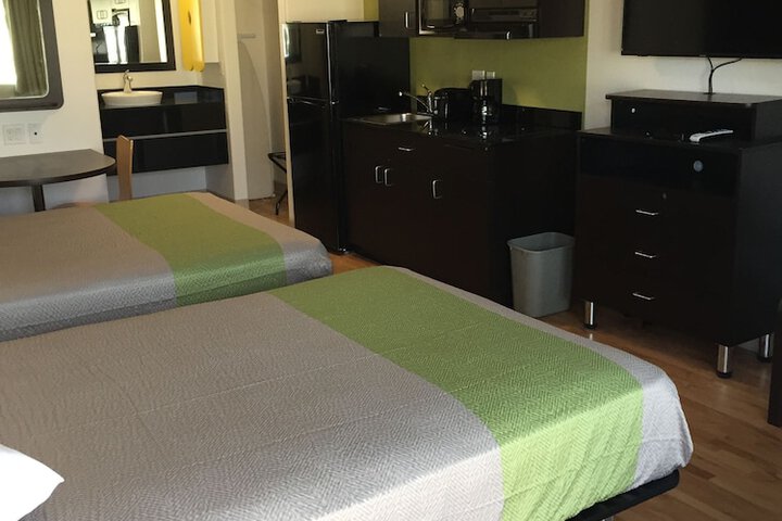 Studio 2 Double Beds Kitchenette (5 of 6)