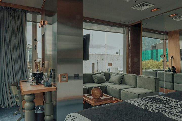 Room 22 of 58