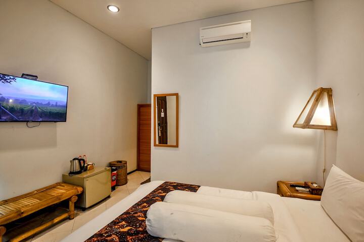 Room 4 of 24