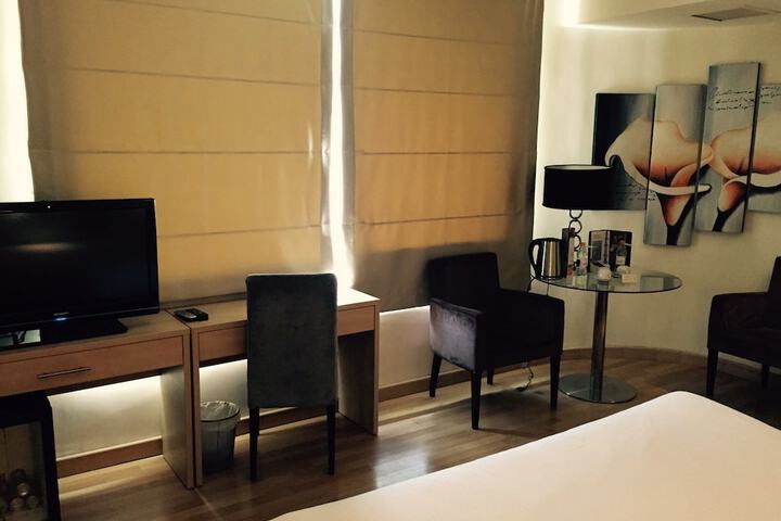 Room 19 of 49