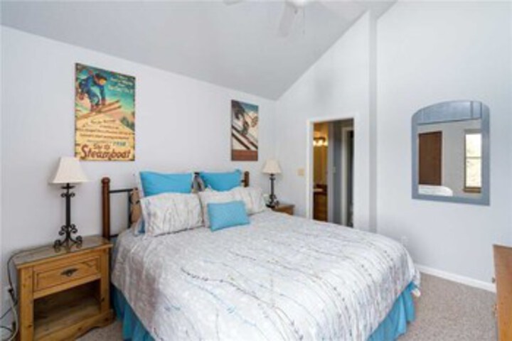 Room 43 of 61