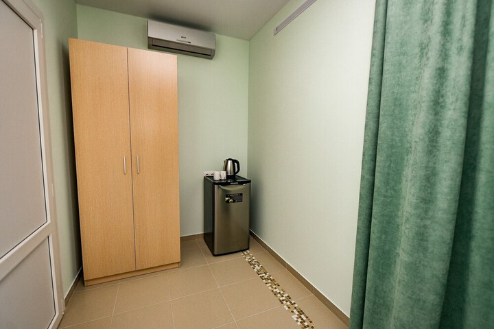Room 63 of 151