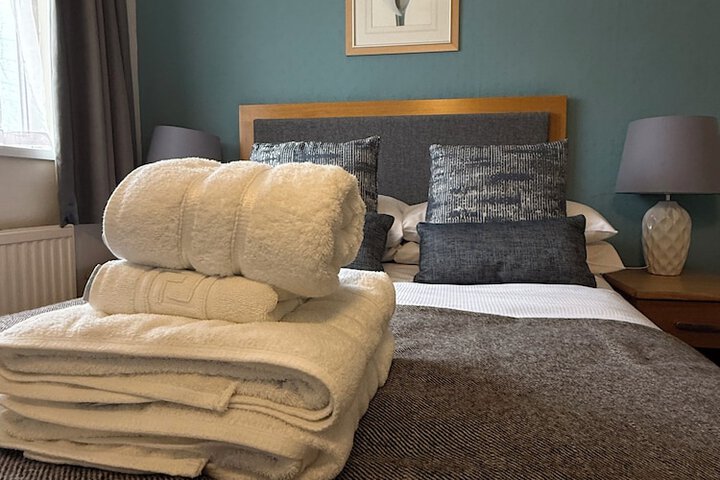 Room 14 of 77