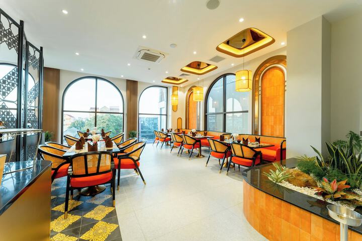 Dining 110 of 156