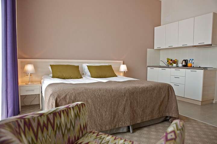 Room 5 of 60
